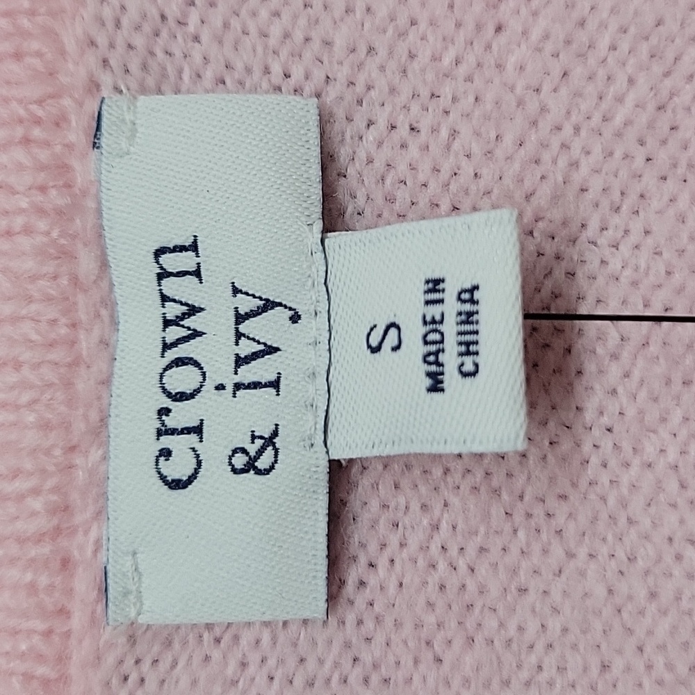 Crown & Ivy Pink Cardigan with Gold Heart Buttons - Picture 2 of 14